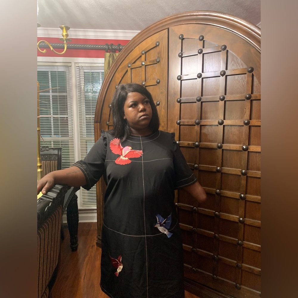 Black shortsleeve dress with 3 birds